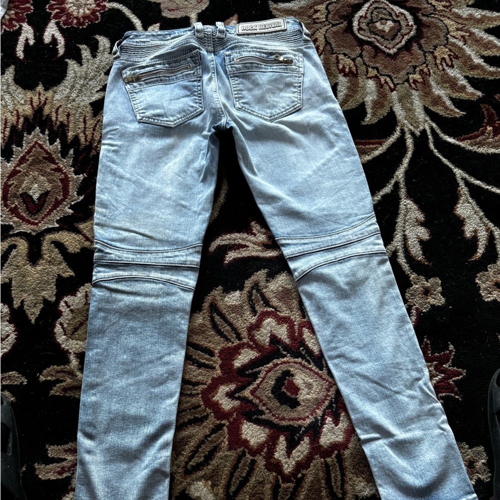 Rock Revival skinny jeans